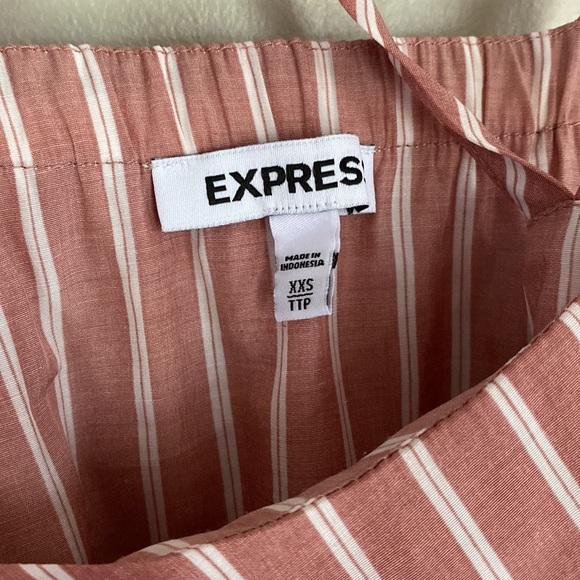 Express Striped Tiered Sleeve Cold Shoulder Top - XXS - Picture 3 of 9